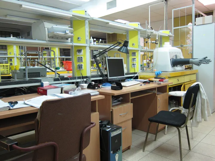 Photo of lab 203B